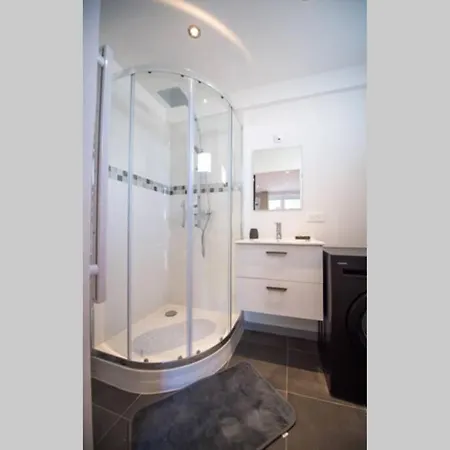 4 Couchages Climatise Direct Wifi Parking *