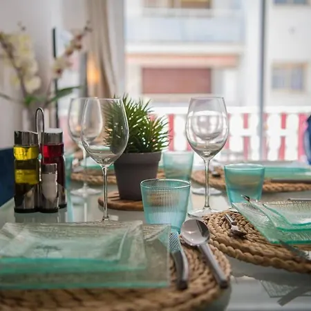 4 Couchages Climatise Direct Wifi Parking Antibes